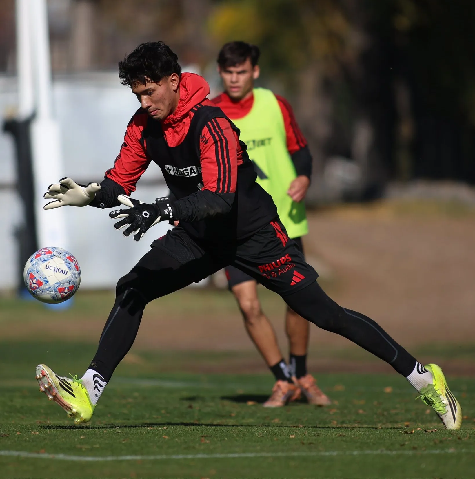 Eduardo Villanueva atajará en la visita de Colo Colo ante Huachipato. (Foto: @ColoColo)