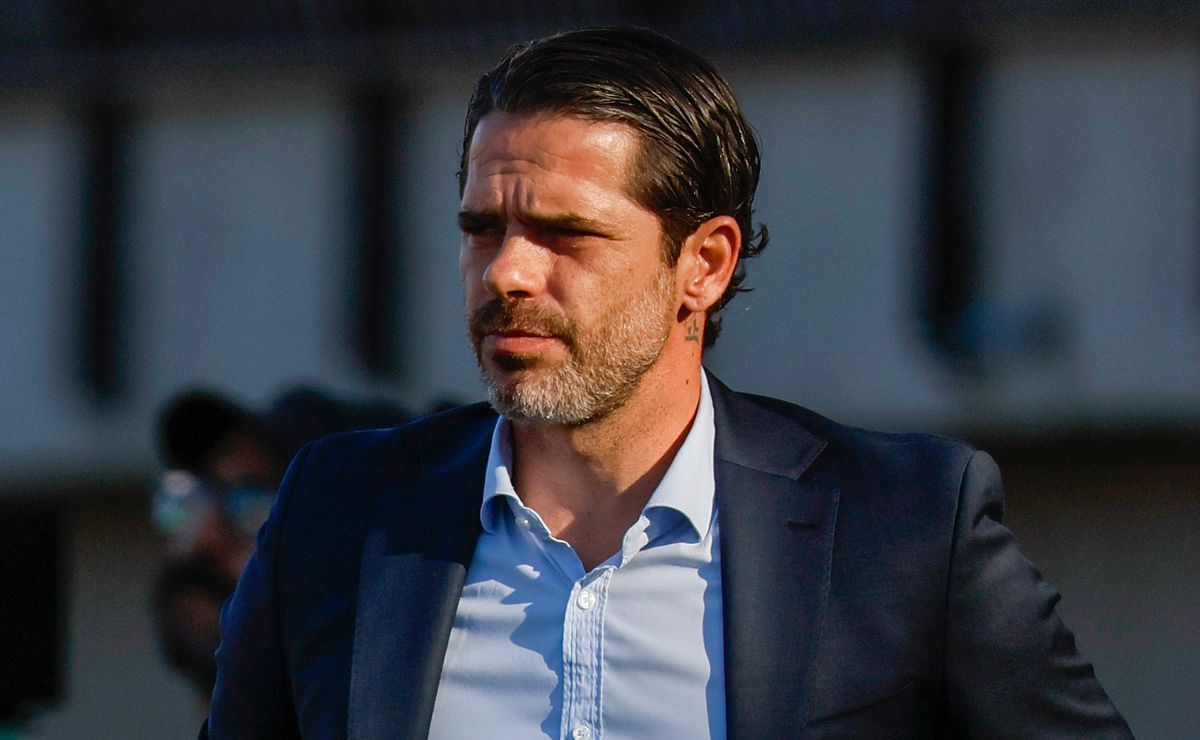 Fernando Gago sorprende con la formación de U. de Chile contra Audax Italiano: hay cambios