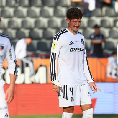 Hinchas de Colo Colo apuntan a este jugador: “Devolviendo la camiseta”