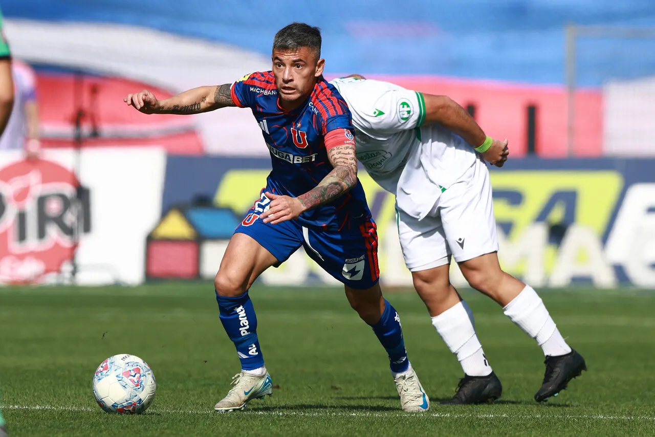 Según Caamaño, Aránguiz no juega hasta el segundo semestre. | Foto: Photosport
