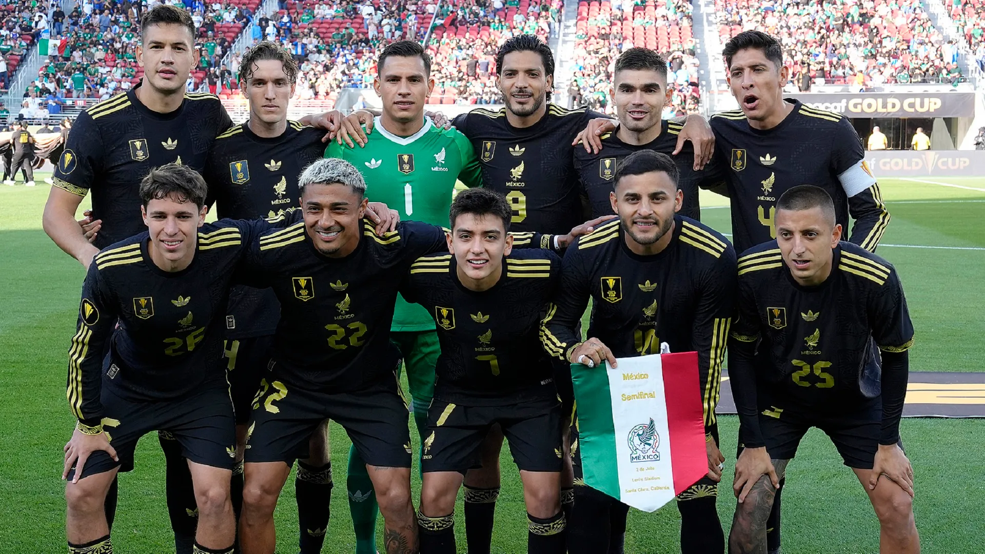 La IA se la juega por un triunfo de la TRI en el debut (Photo by Thearon W. Henderson/Getty Images)