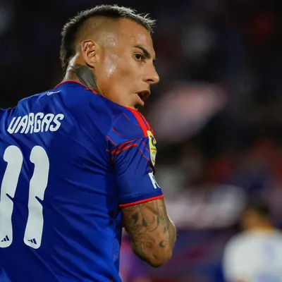 Vargas golpea la mesa en la U por este rumor: "Eso es mentira"