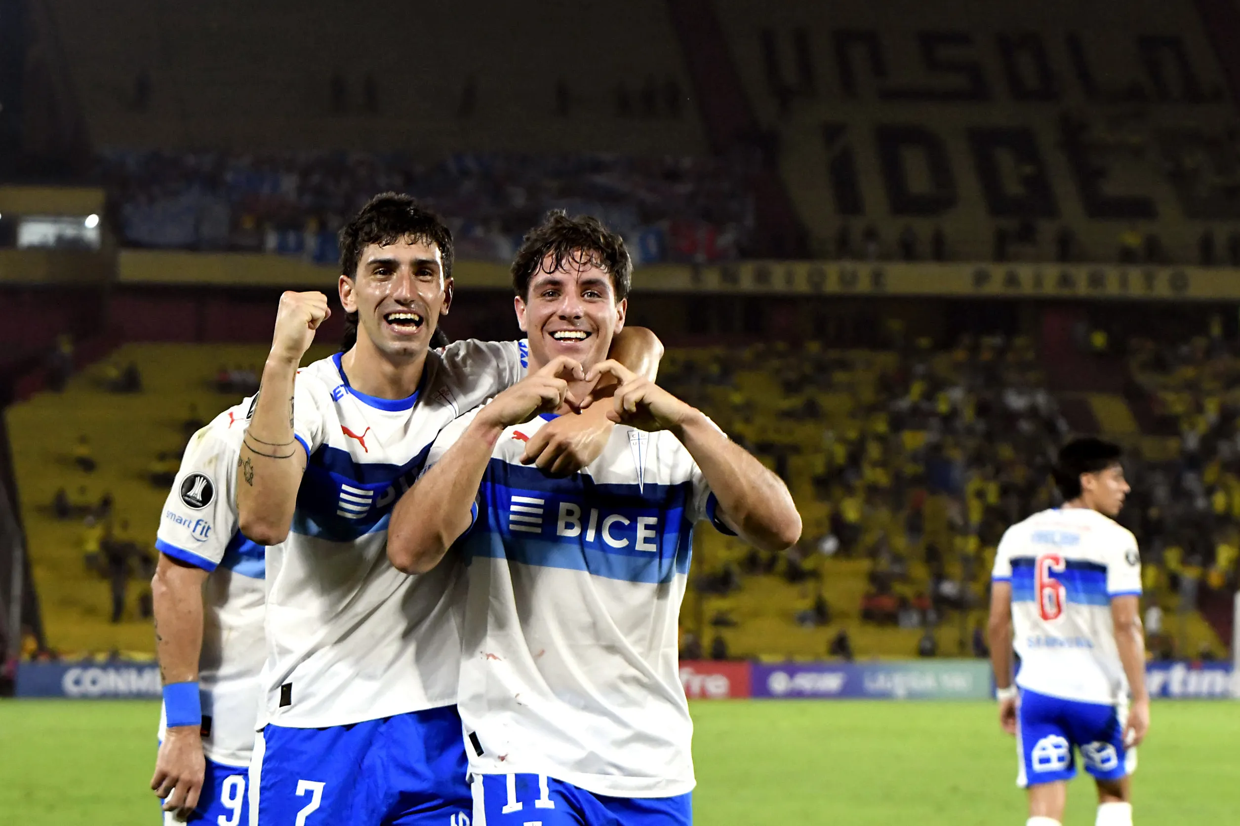 En la presente temporada, Montes lleva 7 goles y 6 asistencias en 23 partidos con la UC | FOTO: Adrian Nuques/API/Photosport