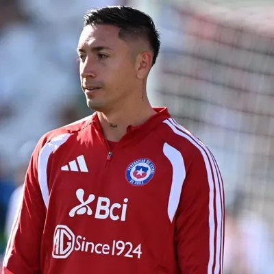 Echeverría se aleja de Independiente y está a un paso de un grande de Brasil