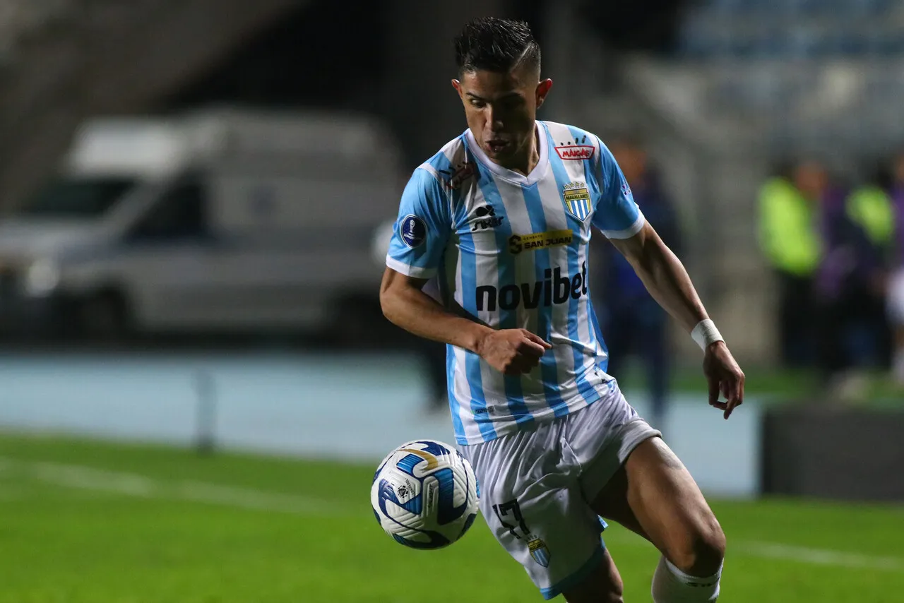 Flores es opción en Colo Colo | Foto: Photosport