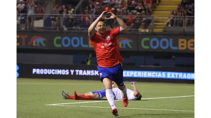 Manuel Neira descarta a un candidato a la banca de la selección chilena.