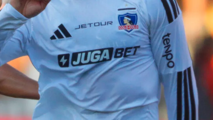 Colo Colo se interesa por jugador que milita en Argentina.