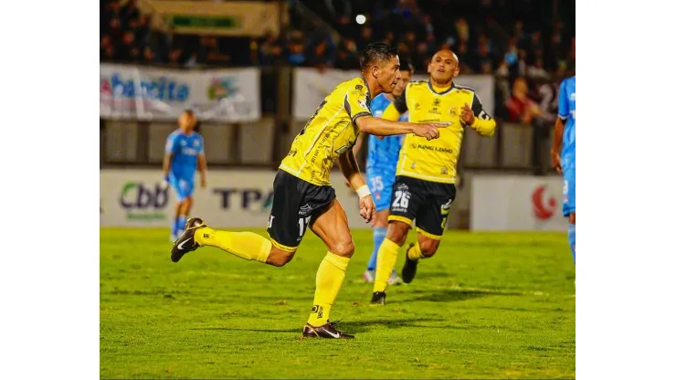 Felipe Flores reitera su tristeza con Humberto Suazo.