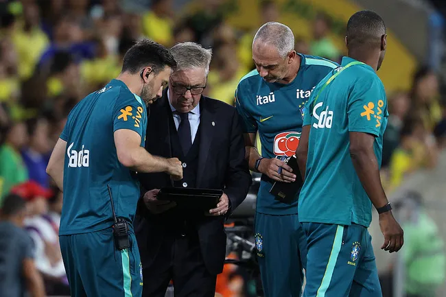 Ancelotti y Brasil debutan este sábado en el Mundial. | Foto: Getty Images