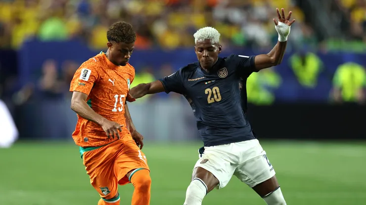 Ecuador lo sufrió y cae a última hora en su debut en el Mundial (Photo by Al Bello/Getty Images)