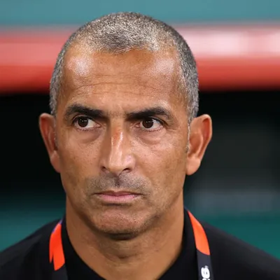 El primer caído: Túnez despide a su DT en pleno mundial tras ser goleado