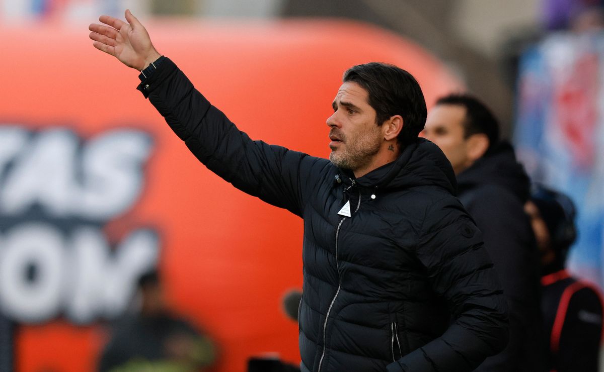 Patricio Yáñez apunta contra Fernando Gago en U. de Chile: “Permite que hayan zombies”