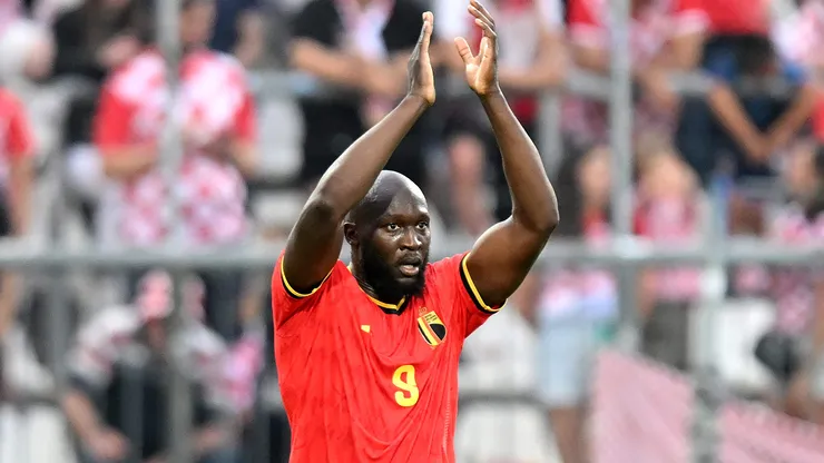 Romelu Lukaku espera por su oportunidad en la banca