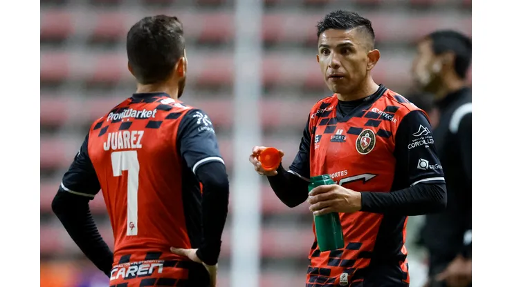 Felipe Flores revoluciona la Primera B.
