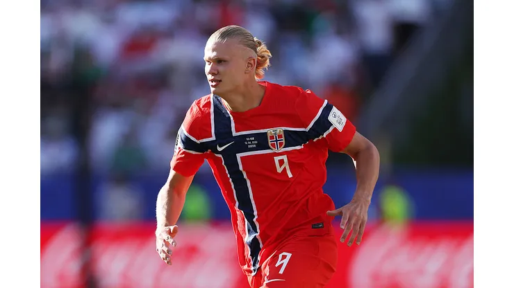 FOXBOROUGH, MASSACHUSETTS - JUNE 16: Erling Haaland #9 of Norway looks on during the FIFA World Cup 2026 Group I match between Iraq and Norway at Boston Stadium on June 16, 2026 in Foxborough, Massachusetts. (Photo by Justin Setterfield/Getty Images)