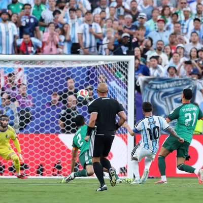 EN VIVO: Lionel Messi marca un golazo para poner arriba a Argentina sobre Argelia
