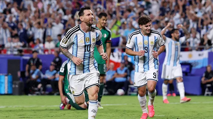 Lionel Messi brilló en el estreno de Argentina. (Foto: Michael Steele/Getty Images)
