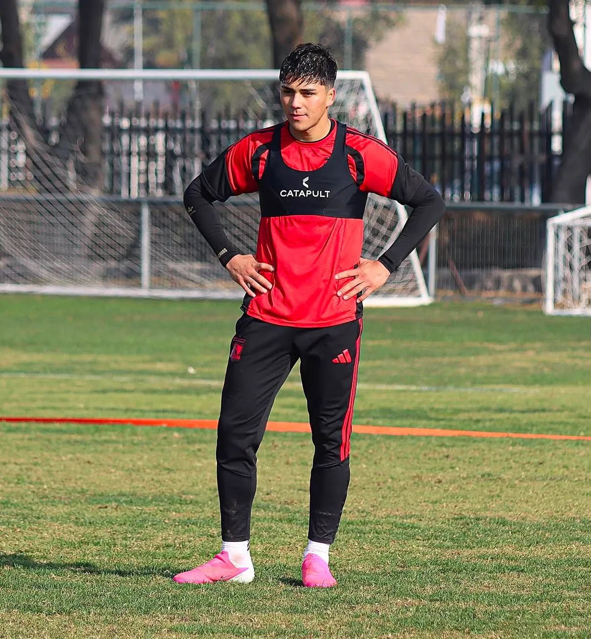 Damián Pizarro volvió a casa. (Foto: @colocolooficial)