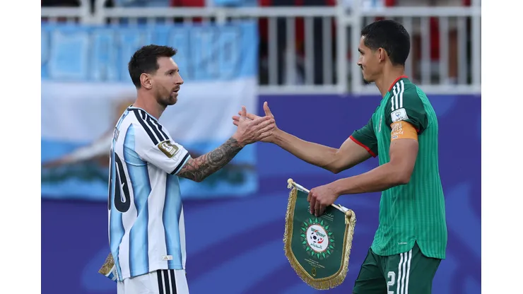 Aissa Mandi denunció a Lionel Messi por la fea falta del argentino.