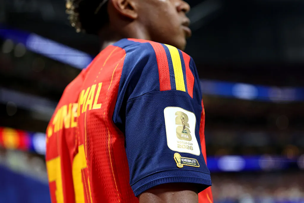 Lamine Yamal con el parche “DEBUT” en el estreno de España en el Mundial 2026. (Florencia Tan Jun/Getty Images)