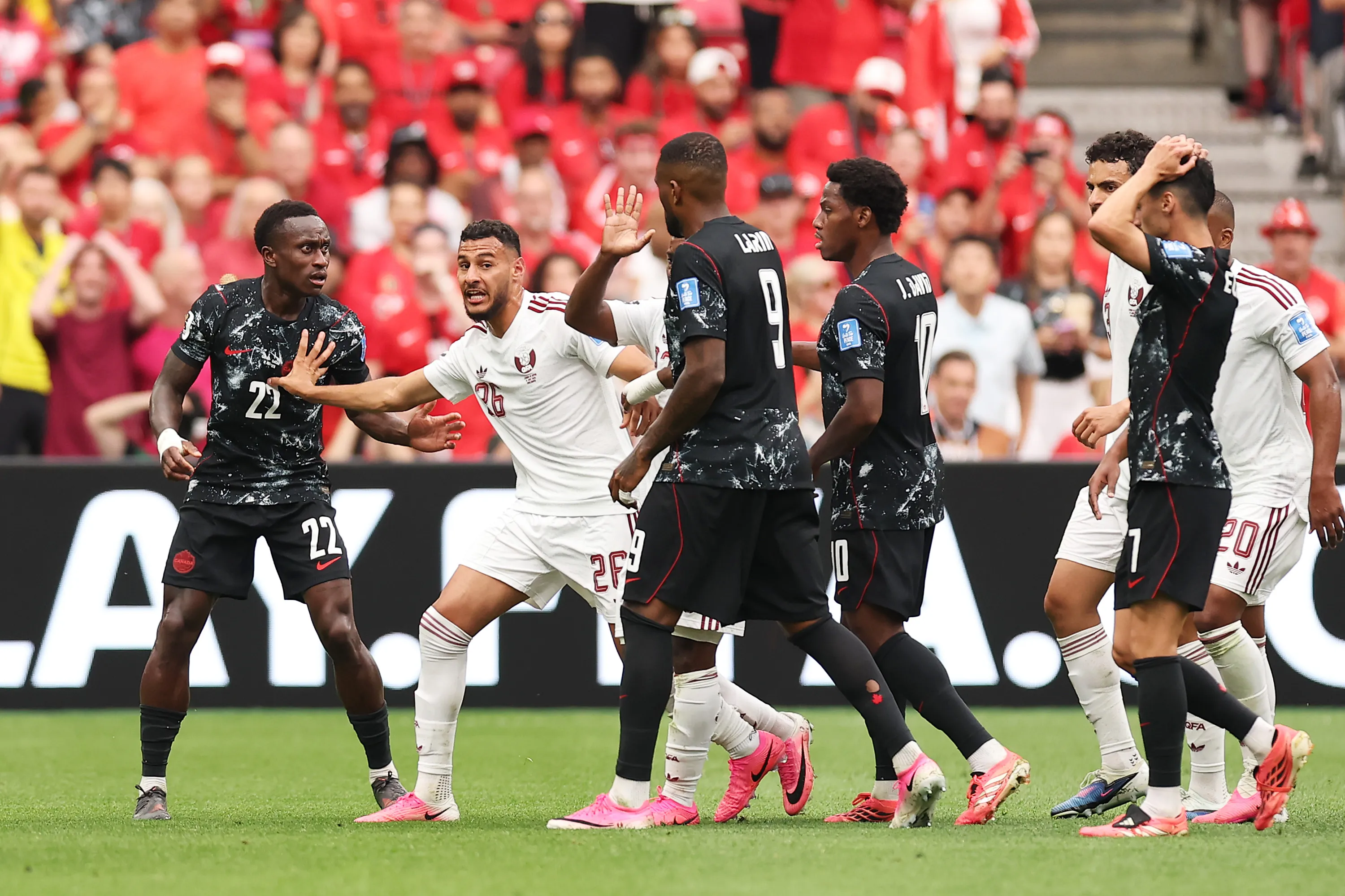 El momento de la lesión de Koné. (Photo by Fran Santiago/Getty Images)