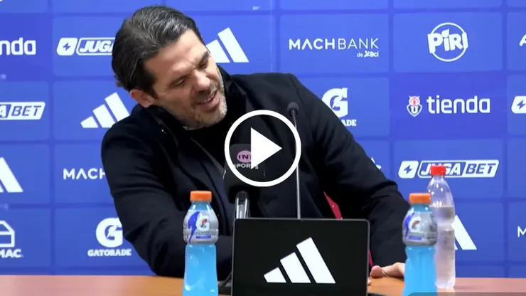 Fernando Gago sufrió dolores en conferencia de prensa.