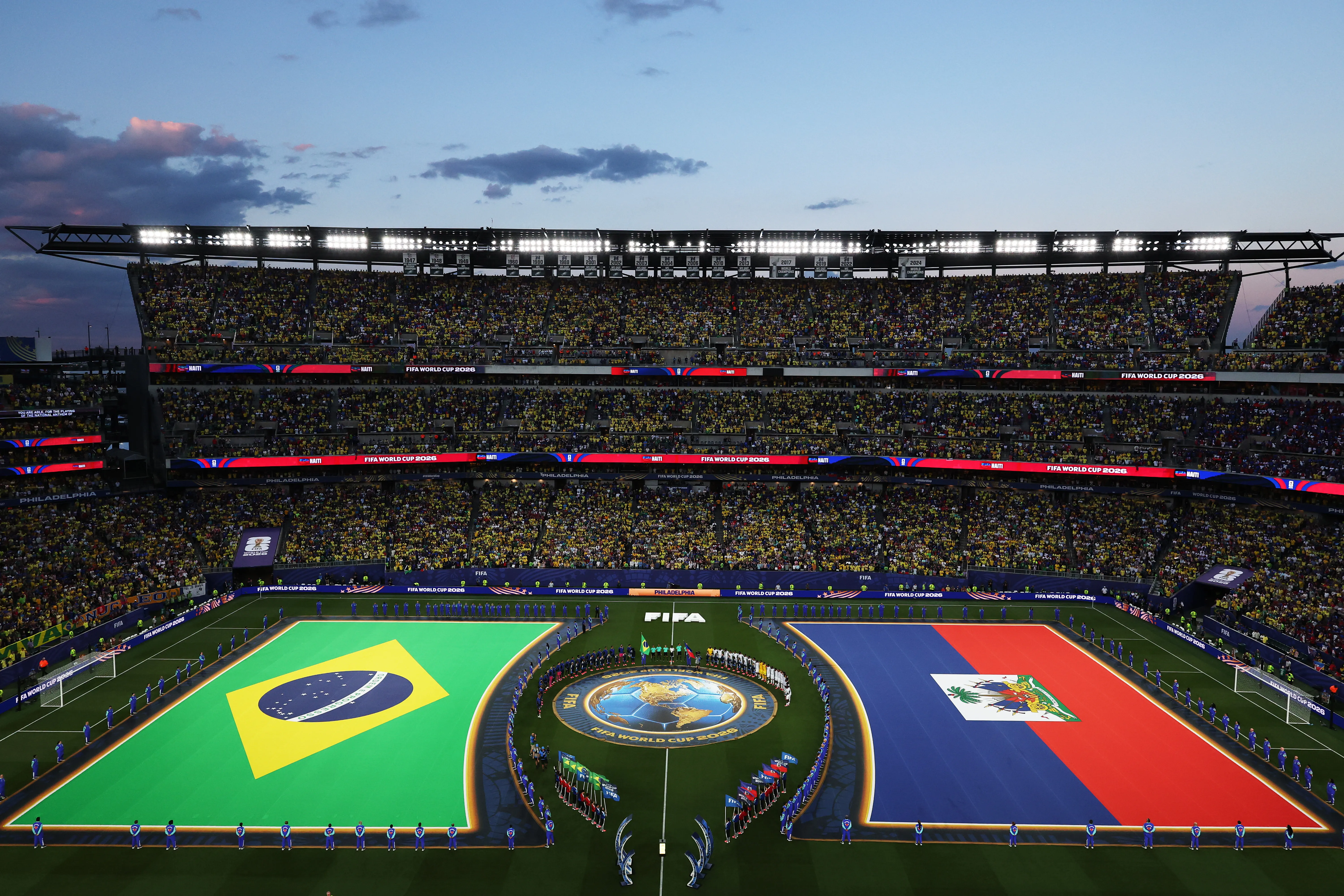 Brasil se impuso cómodamente 3-0 a Haití