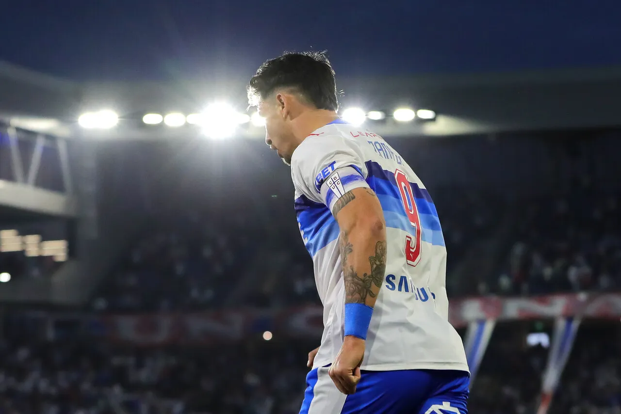 Zampedri será titular en el debut | Foto: Photosport
