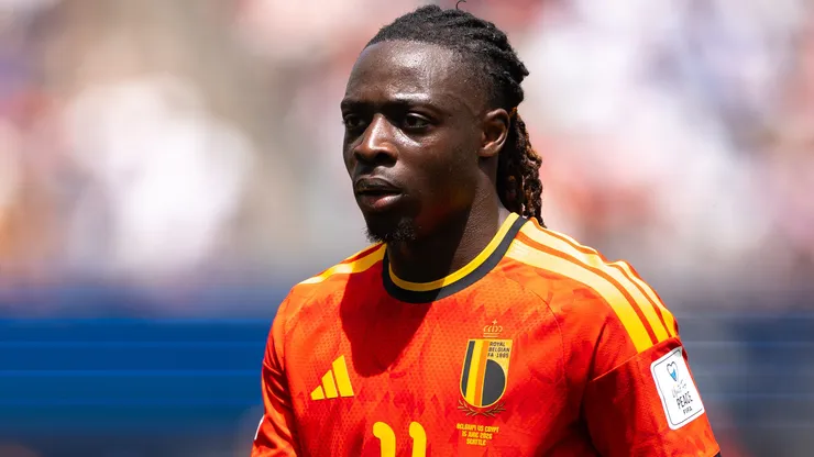 La razón por la que Jérémy Doku no está disponible en Bélgica