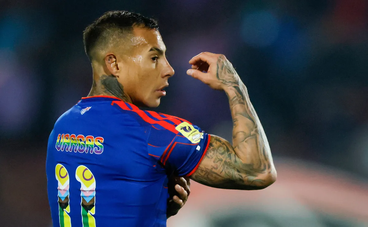 Eduardo Vargas estalla en Universidad de Chile: “Dos fracturas y no cobraron nada”
