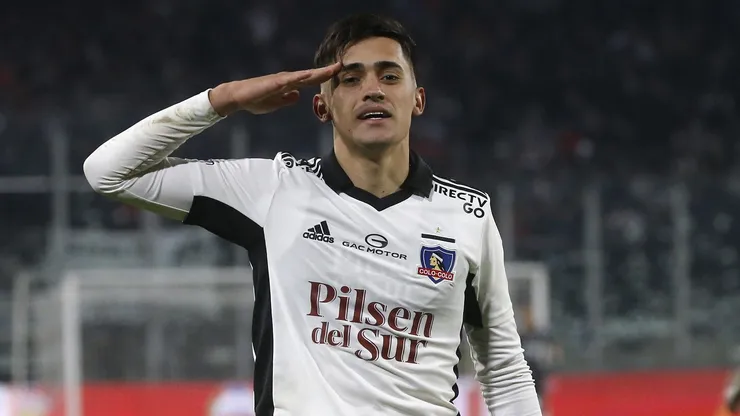 Pablo Solari hace crecer la ilusión de la hinchada alba. (Foto: Jonnathan Oyarzun/Photosport)