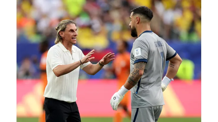 Hernán Galíndez salió a respaldar a su entrenador Sebastián Beccacece.