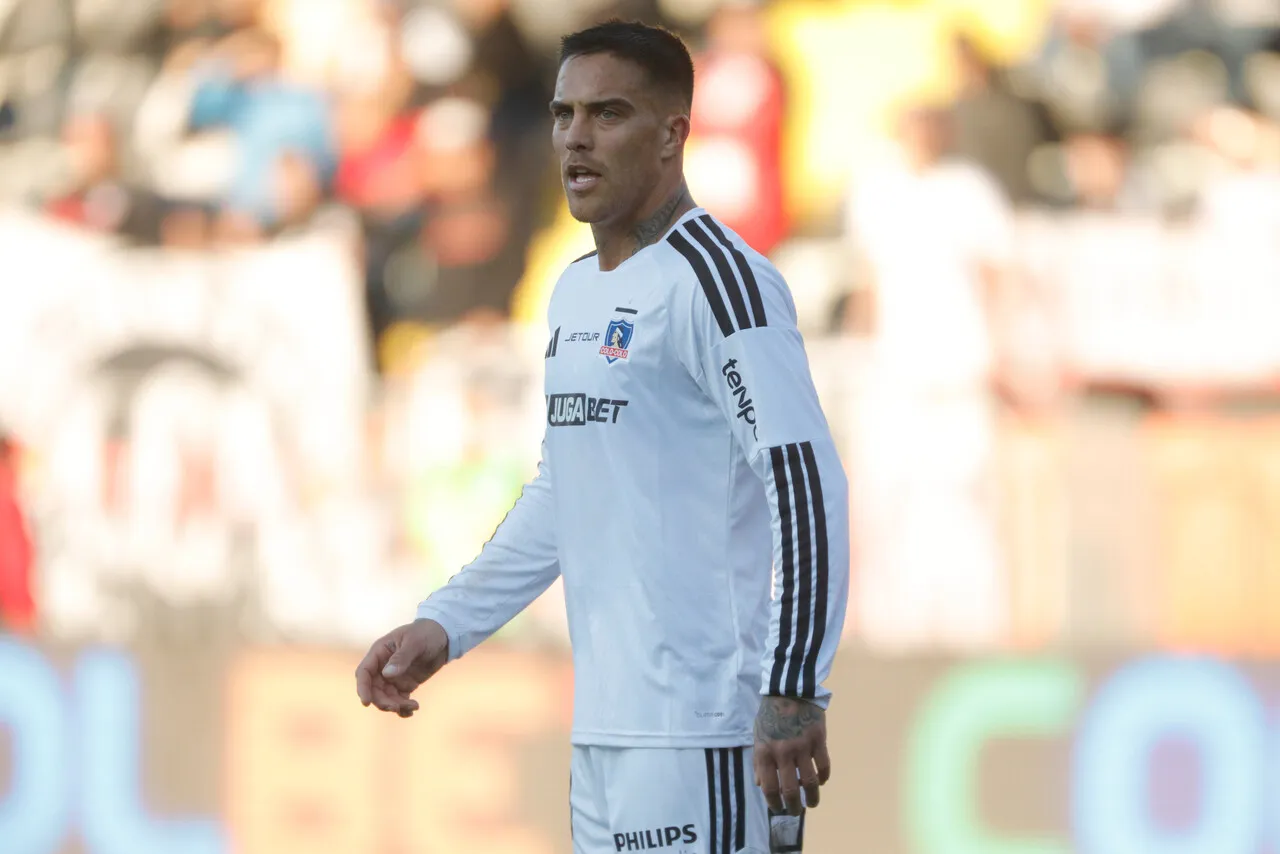 Méndez no ha tenido protagonismo en Colo Colo. | Foto: Photosport
