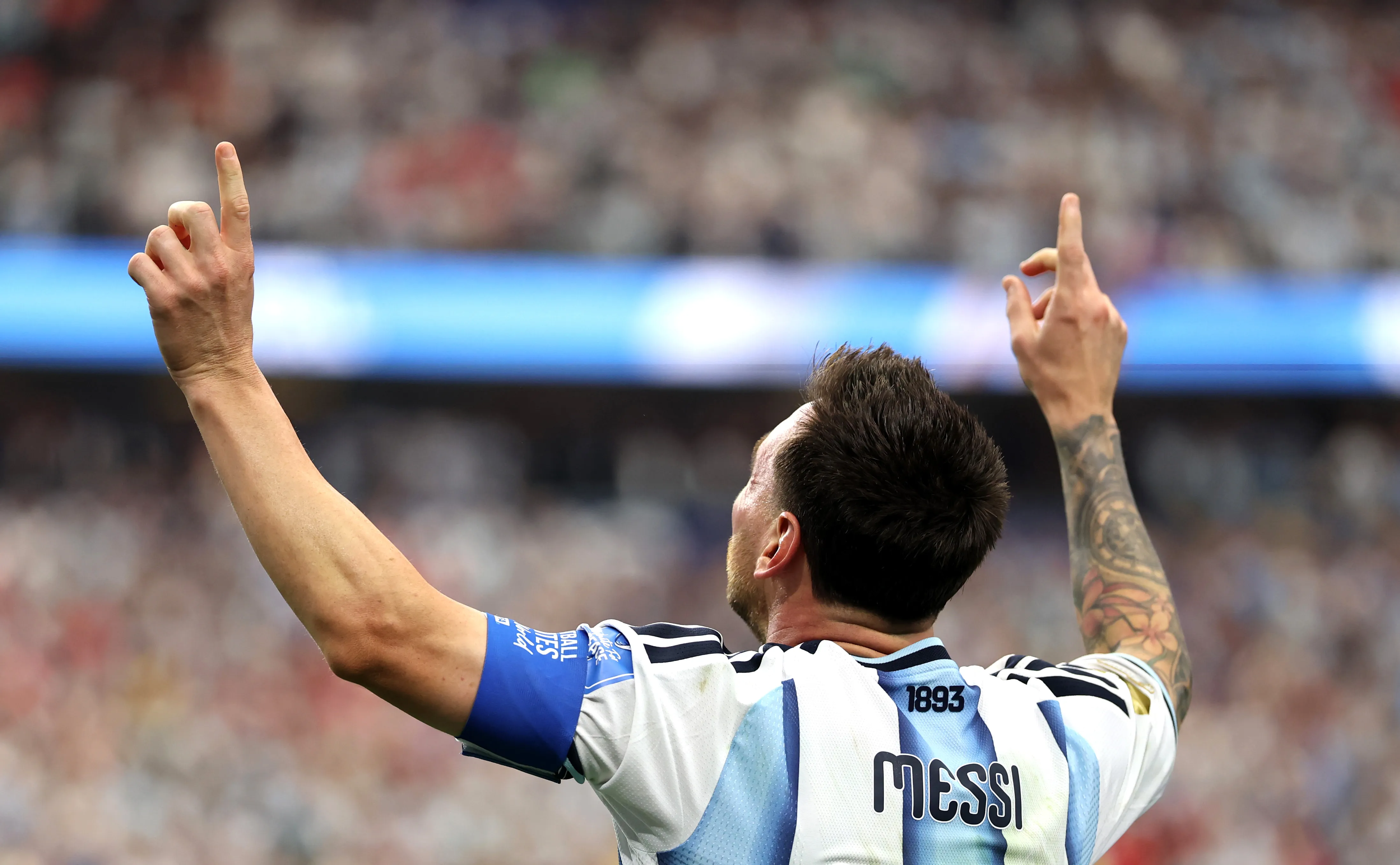 Lionel Messi marcó dos goles en el triunfo de Argentina ante Austria