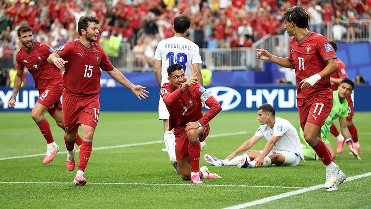 Cristiano Ronaldo lideró el triunfo de Portugal ante Uzbekistán. (Foto: Charlotte Wilson/Getty Images)