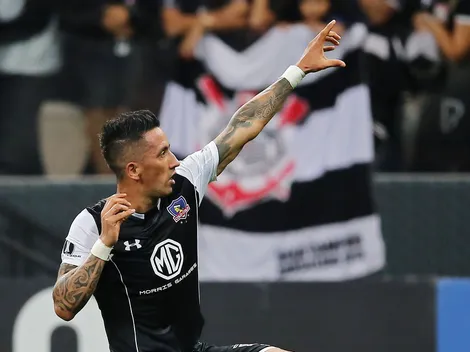 Lucas Barrios escoge a su víctima favorita en el arco