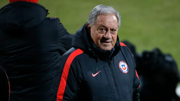 Arturo Salah se refirió a un candidato a dirigir La Roja.