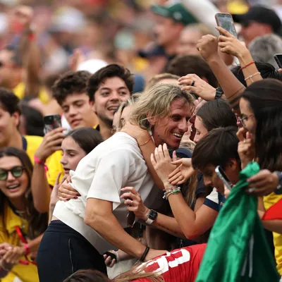 El que clasifica a los 16° del Mundial celebra como quiere: Beccacece fue a la tribuna