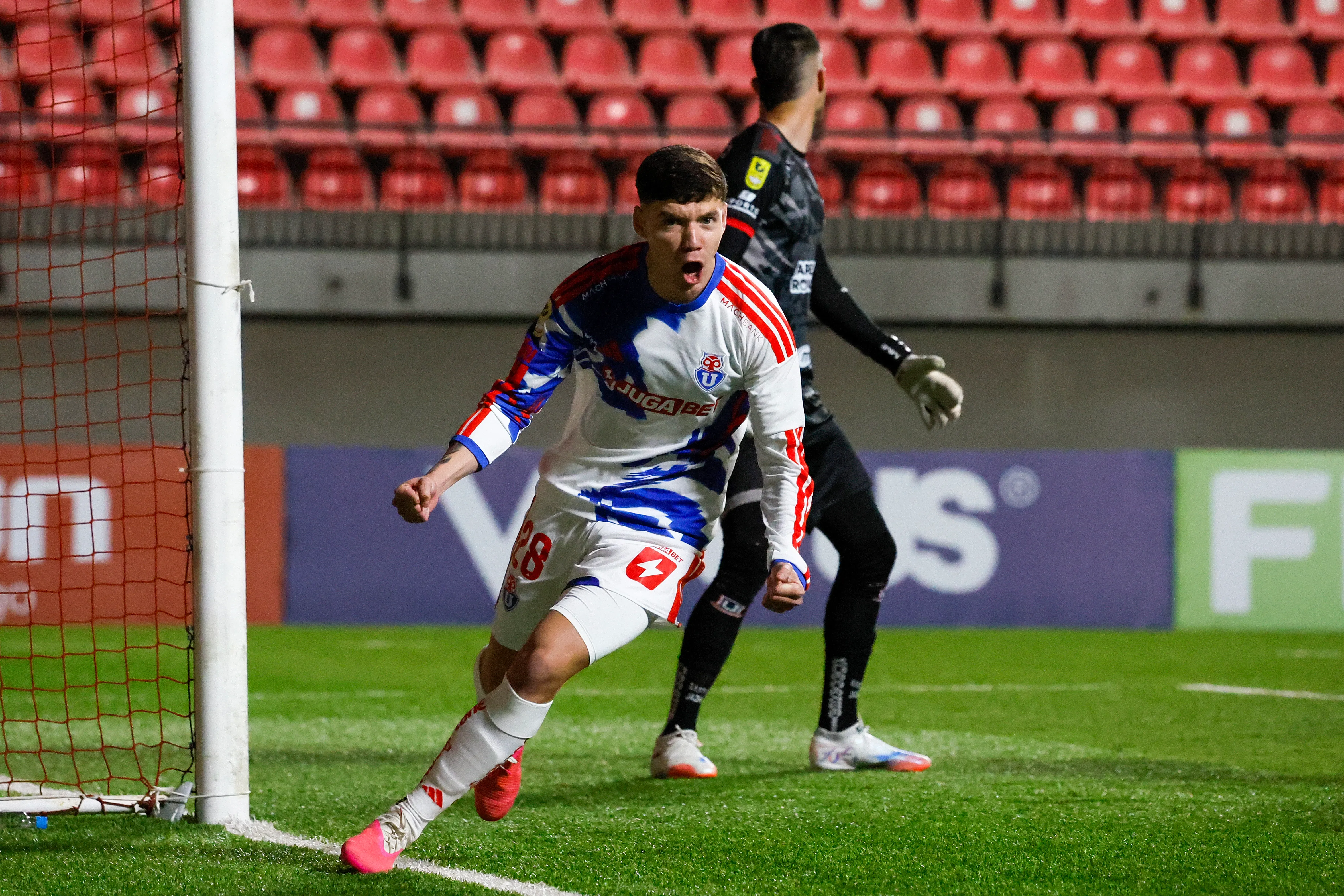 Agustín Arce brilla en Universidad de Chile. (Imagen: Photosport)
