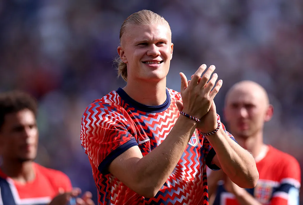 Erling Haaland no ingresó en la derrota de Noruega ante Francia. Foto: Justin Setterfield/Getty Images)