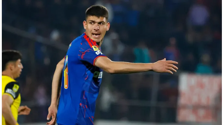 El volante cerró su paso por Universidad de Chile.
