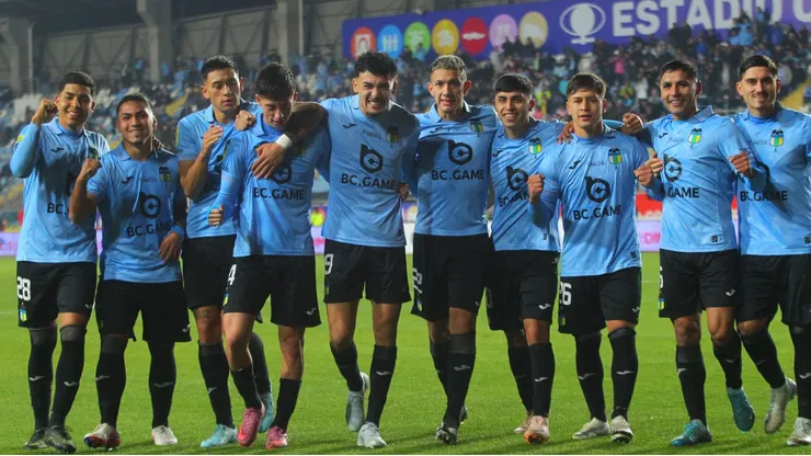 Uno de los jugadores ya tendría su salida encaminada, mientras otro aún define su futuro.