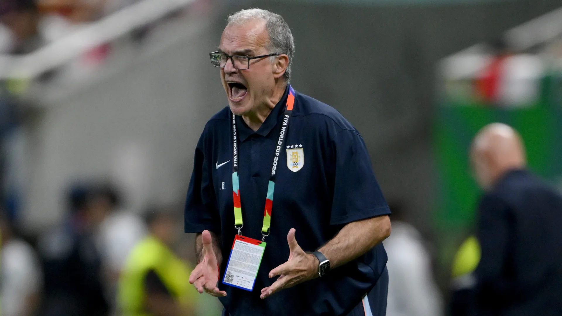 Marcelo Bielsa habría encarado al plantel de Uruguay luego de la eliminación.