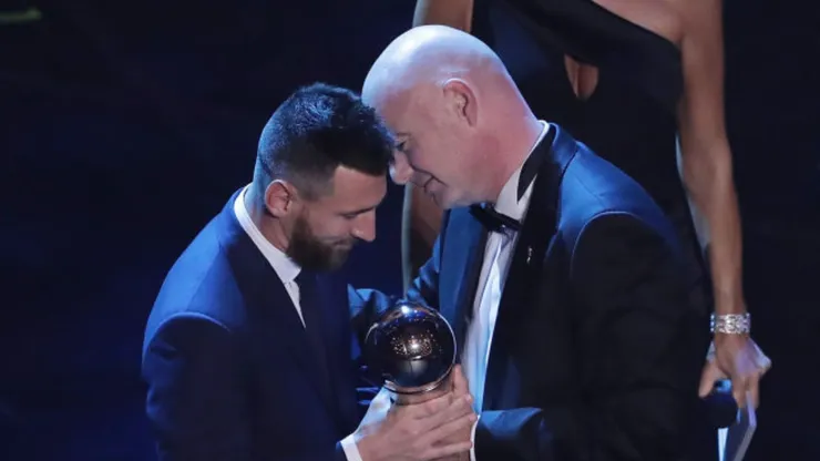 Infantino enamorado de Messi.