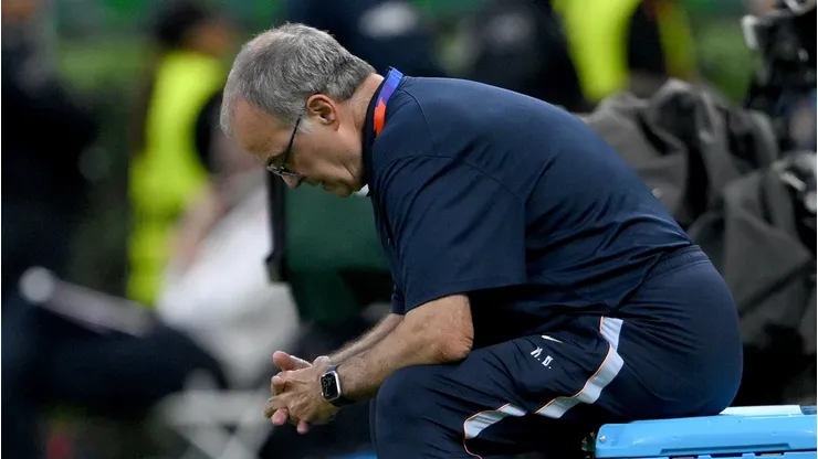 Marcelo Bielsa vive momentos complejos en Uruguay (Photo by David Ramos/Getty Images)