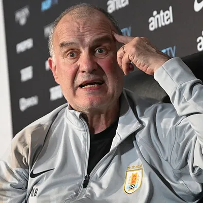 Revelan la increíble encerrona que le hicieron a Bielsa en Uruguay: para no creer