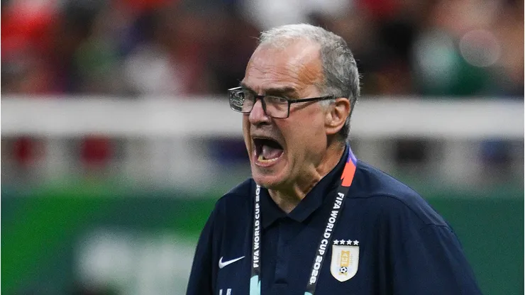 Revelan lo que gatilló la ira del Loco Bielsa en el Mundial (Photo by David Ramos/Getty Images)