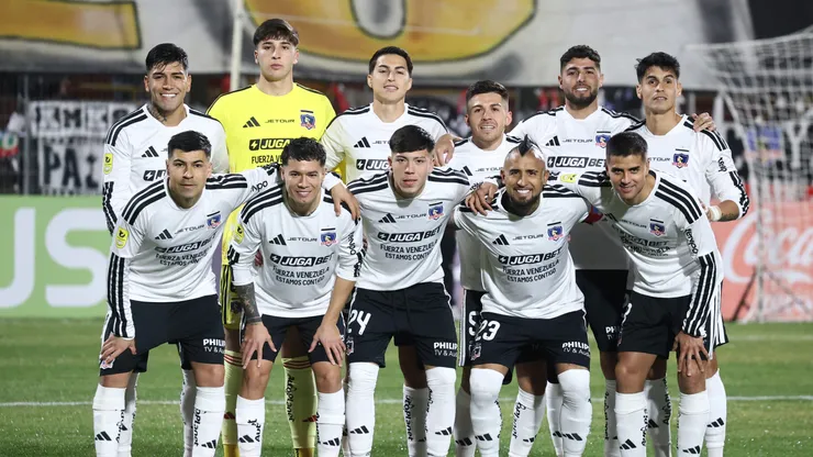 Colo Colo exhibe especial mensaje en el partido contra Unión Española. (Foto: Dragomir Yankovic/Photosport)