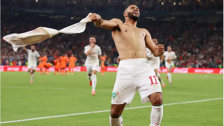 Marruecos avanza ante Países Bajos en el Mundial (Photo by Carl Recine/Getty Images)