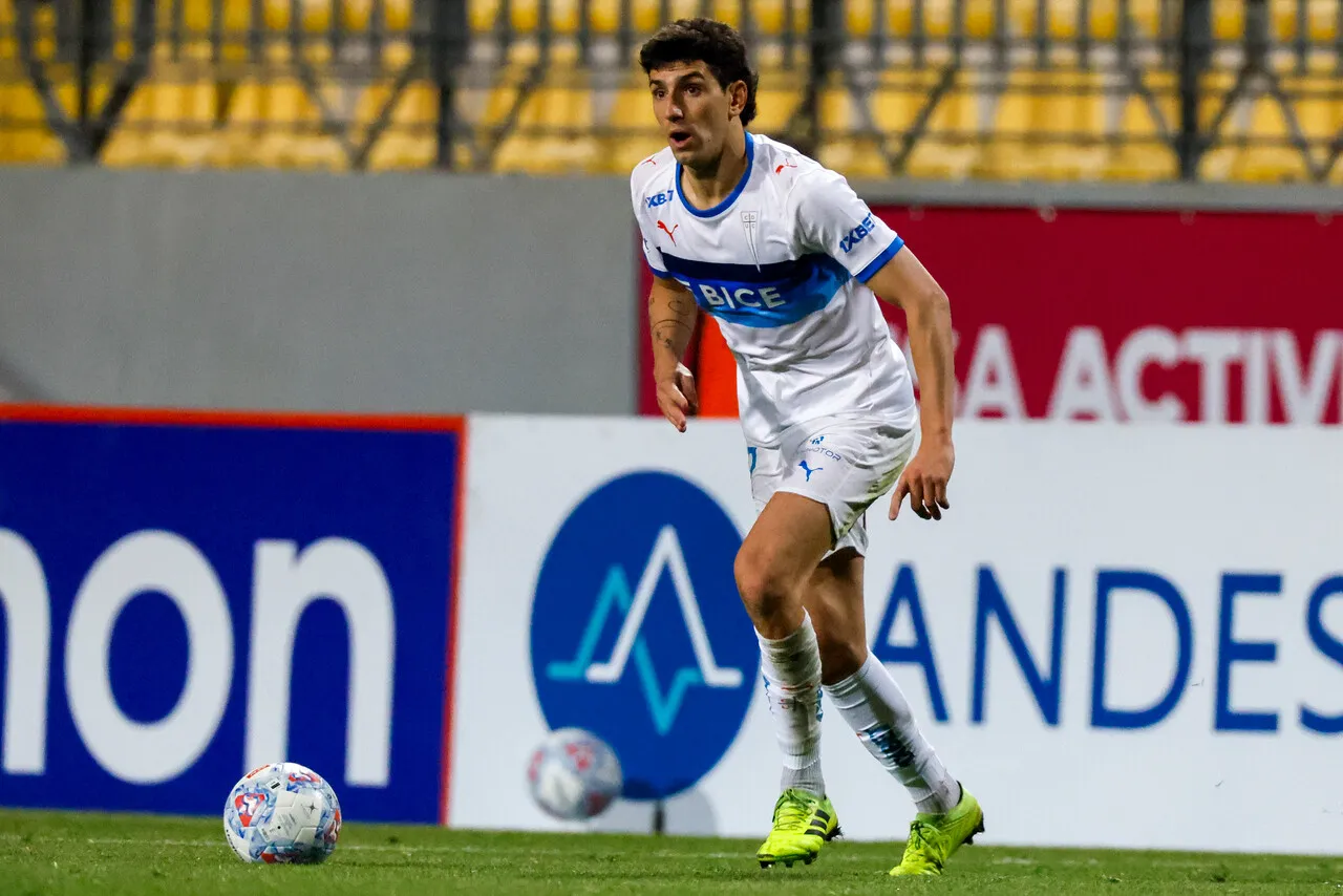 Giani quiere seguir en la UC | Foto: Photosport